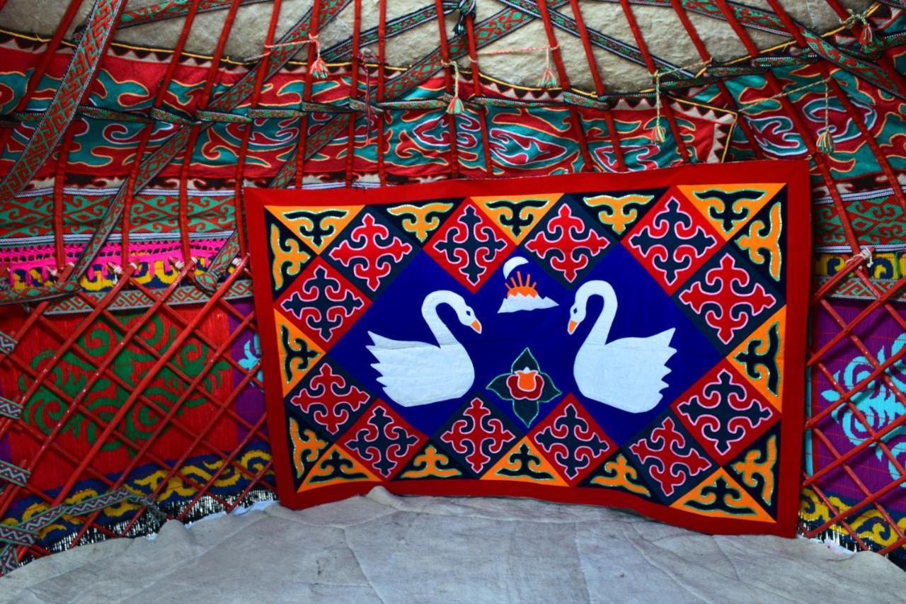 Naryn Guest House Ngoại thất bức ảnh