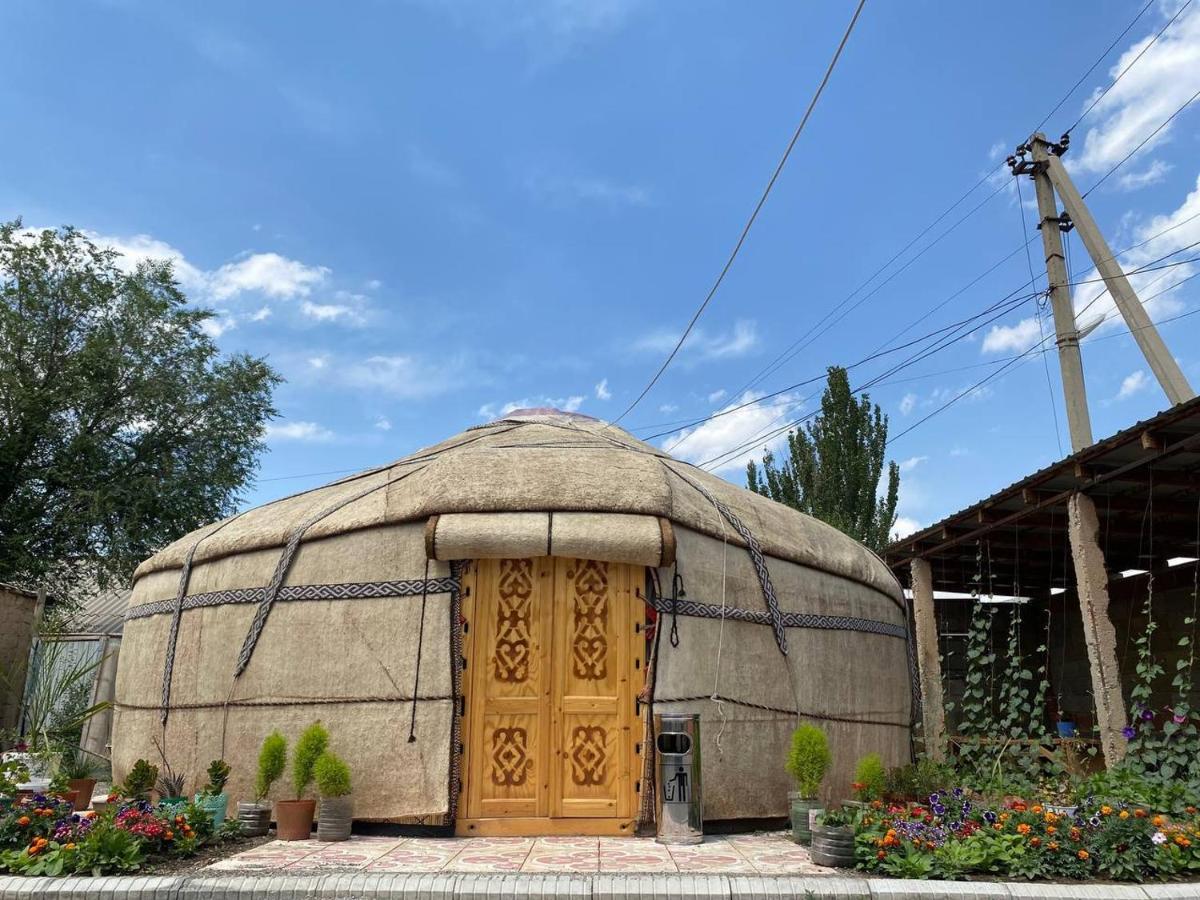 Naryn Guest House Ngoại thất bức ảnh