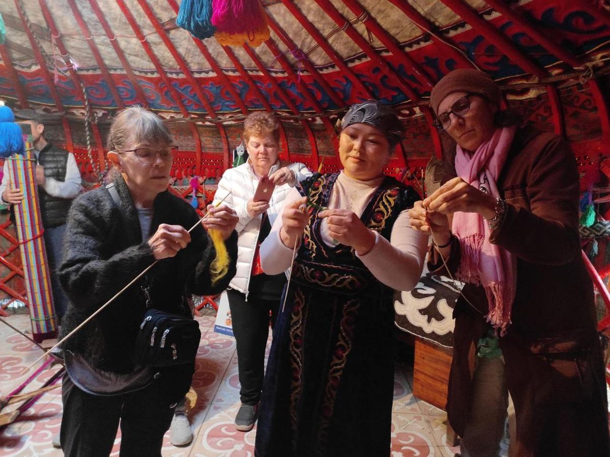 Naryn Guest House Ngoại thất bức ảnh