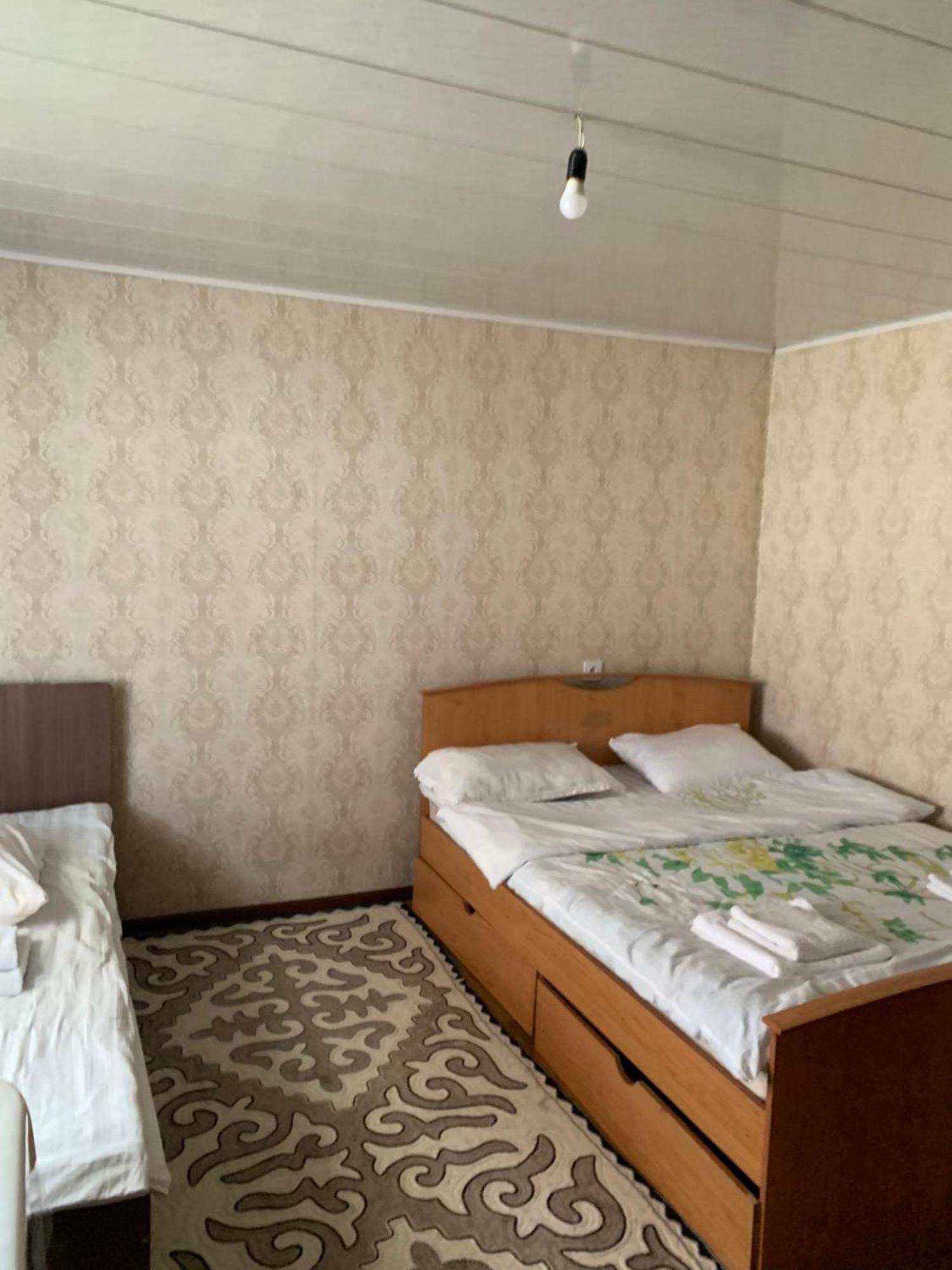 Naryn Guest House Ngoại thất bức ảnh